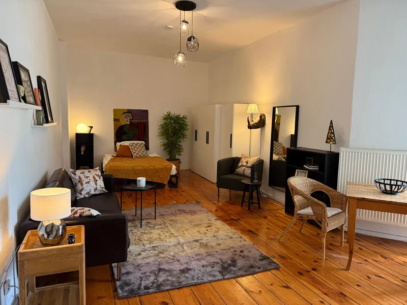 1-Zimmer-Whg. mit kompletter Einbauküche und franz. Balkon — photo 1